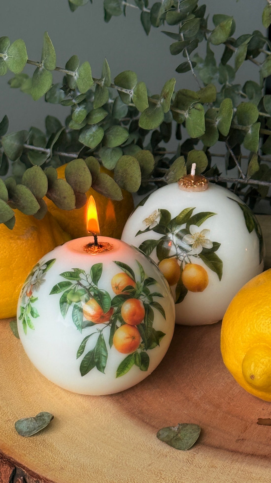 Lemon Scented Soy Beeswax Candle: Italian Summer Decor