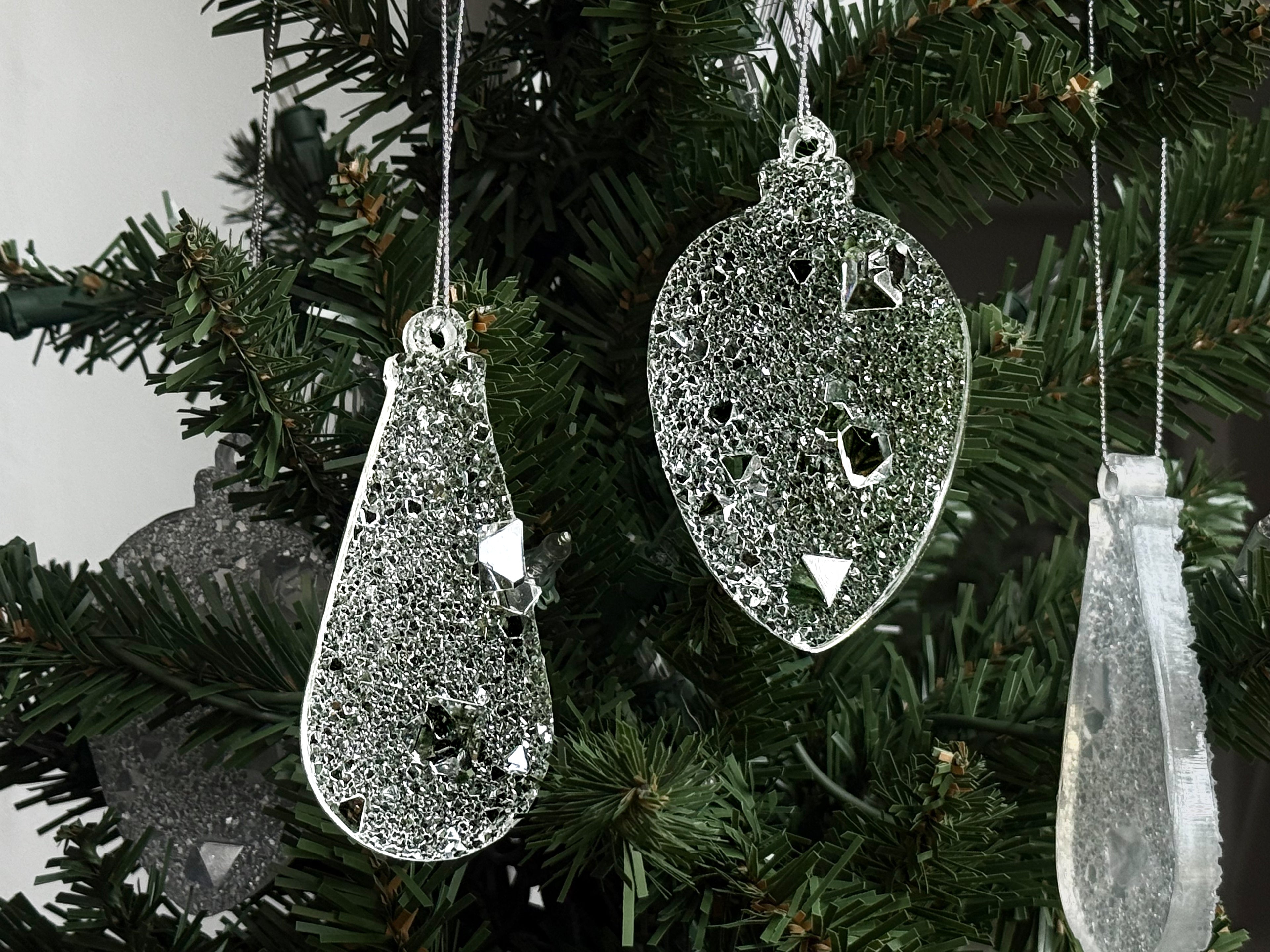 Set of 2 Crystal Drop Ornaments | Clear Resin Christmas Decorations | Large Sparkling Tree Drops