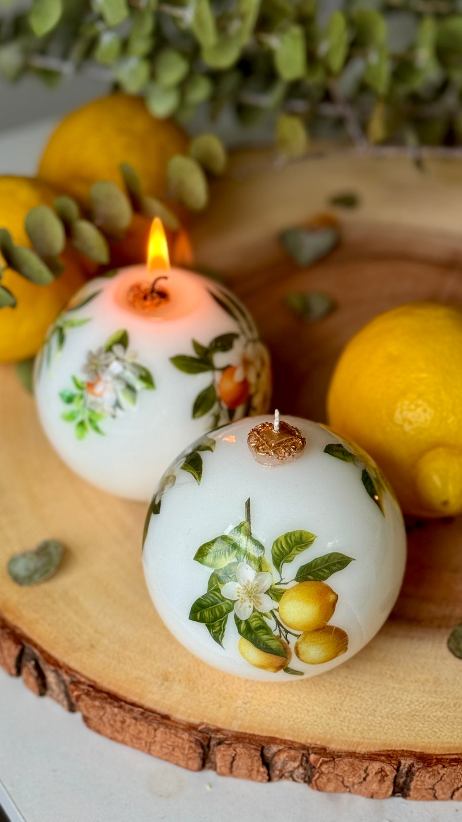 Lemon Scented Soy Beeswax Candle: Italian Summer Decor