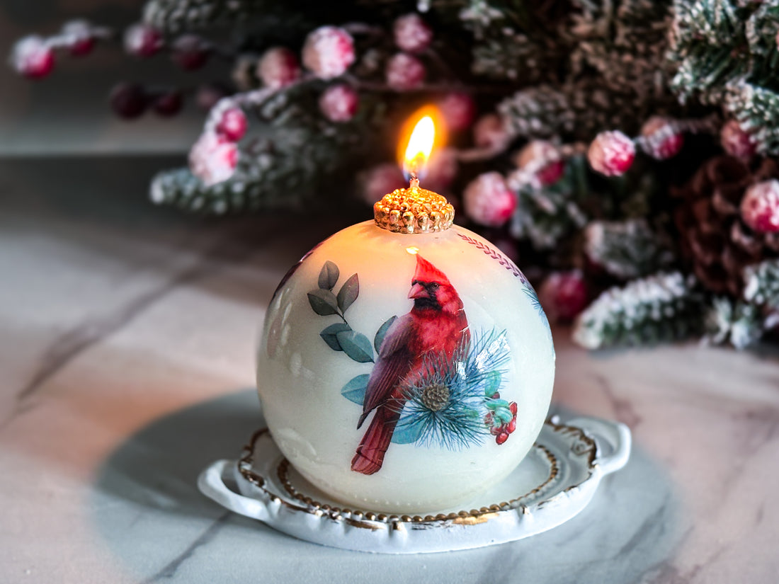 Vintage Christmas Cardinal Candle: Handmade Soy Beeswax Blend - Holiday Decor