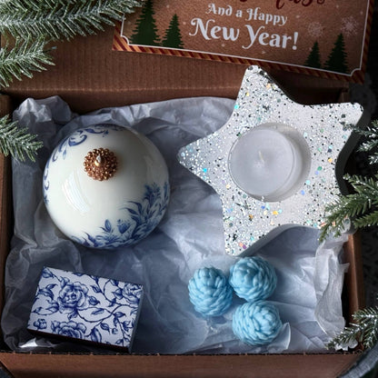 Vintage Christmas Candle Gift Set for hostess: Soy Beeswax, Fir Melts &amp; Star Holder