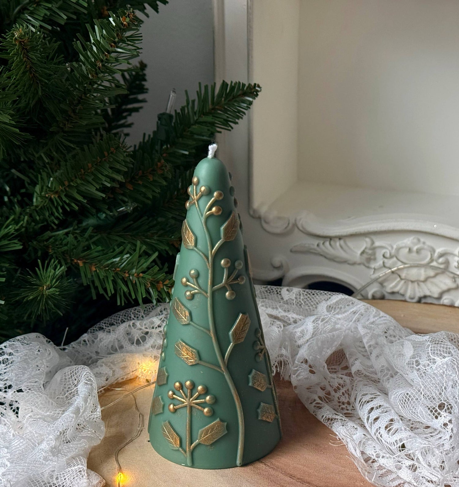 Scandi Christmas Tree Candle: Hand-Poured Soy Wax with Gold | xmas decor